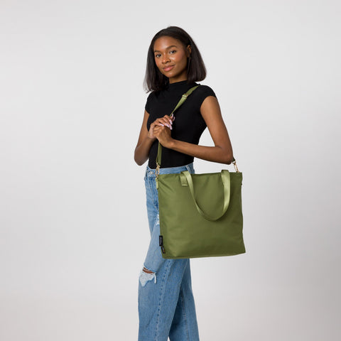 Simple Modern on Instagram: The Harper Tote - designed to carry all your  must-haves conveniently and securely, plus plenty more!